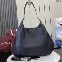 Gucci專櫃古馳最新款Body雙鎖扣中號肩背包 jh2040型號：820169