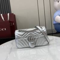 Gucci專櫃古馳最新款Marmont系列迷你手袋鏈條女包 jh2059型號：446744
