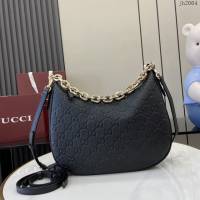 Gucci專櫃古馳最新款Emblem系列中號肩背包斜挎女包 jh2064型號：820453