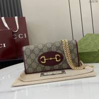 Gucci專櫃古馳最新款GG字母圖案Horsebit 1955系列鏈帶錢包 jh2176型號：621892