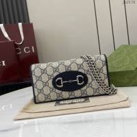 Gucci專櫃古馳最新款GG字母圖案Horsebit 1955系列鏈帶錢包 jh2178型號：621892