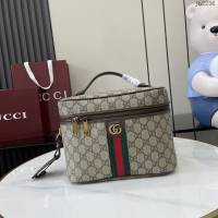 Gucci專櫃古馳最新款Ophidia系列GG中號旅行包化妝包 jh2256型號：811489