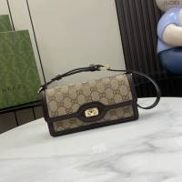 Gucci專櫃古馳最新款Luce系列迷你肩背包 jh2263型號：790038