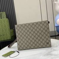 Gucci專櫃古馳最新款飾GG細節手拿包男士手包 jh2293型號：768255