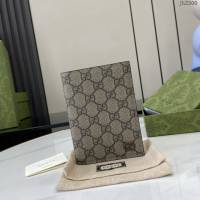 Gucci專櫃古馳最新款飾GG細節GG護照夾 jh2300型號：795229