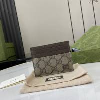 Gucci專櫃古馳最新款飾GG細節卡片夾卡包 jh2304型號：795230