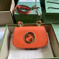 Gucci專櫃古馳最新款Blondie互扣單肩斜挎鏈條女包 jh2314型號：724645