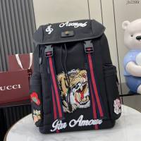 Gucci專櫃古馳最新款男士背包雙肩包 jh2399型號：429037