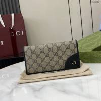 Gucci專櫃古馳最新款Emblem系列翻蓋長夾錢包 jh2403型號：821802