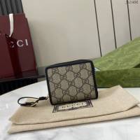 Gucci專櫃古馳最新款Emblem系列飾包帶卡片夾零錢包 jh2406型號：819131