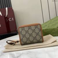 Gucci專櫃古馳最新款Emblem系列飾包帶卡片夾零錢包 jh2414型號：819131