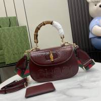Gucci專櫃古馳最新款Bamboo 1947系列小號竹節手提包 jh2444型號：675797