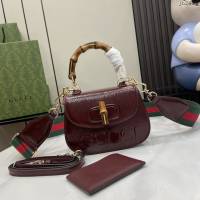 Gucci專櫃古馳最新款Bamboo 1947系列迷你竹節手提包肩背女包 jh2445型號：786482