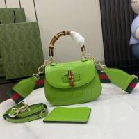 Gucci專櫃古馳最新款Bamboo 1947系列迷你竹節手提包肩背女包 jh2448型號：786482