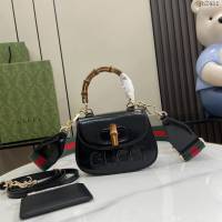Gucci專櫃古馳最新款Bamboo 1947系列迷你竹節手提包肩背女包 jh2451型號：786482