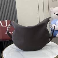 Gucci專櫃古馳最新款Body雙鎖扣粒面軟皮小號男士肩背包 jh2466型號：801887