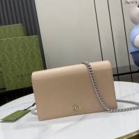 Gucci專櫃古馳最新款Marmont系列鏈帶錢包女士小斜挎包 jh2479型號：790060