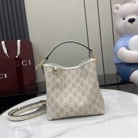 Gucci專櫃古馳最新款購物袋GG圖案條紋織大號肩背包 jh2635型號：815118