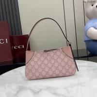 Gucci專櫃古馳最新款Emblem系列超迷你肩背包腋下包 jh2640型號：820696