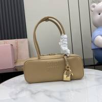 MIU MIU專櫃繆繆最新款Beau手袋原廠皮手提肩背包 jh2751型號：5BB173