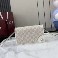 Gucci專櫃古馳最新款Emblem系列肩背包女士斜挎小包 jh2764型號：820688