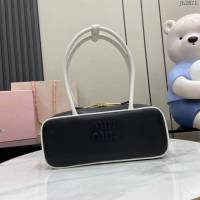 MIU MIU專櫃繆繆最新款Beau手袋25ss單肩包 jh2871型號：5BB173