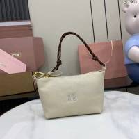 MIU MIU專櫃繆繆最新款帆布飯盒包肩背包 jh2938型號：5NE841