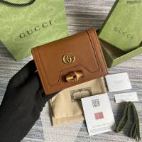 Gucci新款卡包 古馳竹子設計小牛皮錢包 Gucci全皮純色零錢包 658244  ydg3017