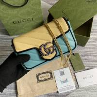 Gucci新款包包 古馳Marmont系列小號鏈條肩背包 Gucci斜紋絎縫皮迷你斜背包 574969  ydg3177