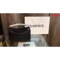 LOEWE羅意威 原單品質 特殊管道貨源 Puzzle手袋 對版顏色拼接 可單肩斜挎  jdl1228