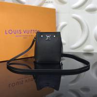 LV包包 M68709 Nano Lockme Bucket手袋 粒面小牛皮 lv小號水桶包 lv單肩斜挎女包  ydh3593