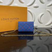 Louis Vuitton新款女包 M80742 路易威登Pochette Coussin链条包 Monogram压纹绵羊皮LV小挎包  ydh4170