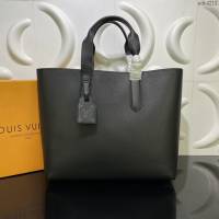 Louis Vuitton新款男包 M52817 路易威登Cabas Voyage手袋 Taurillon牛皮 LV购物包手提托特包  ydh4212