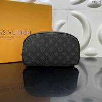 LV專櫃新款包包 路易威登特大號化妝包 M47527 LV黑花化妝包雙拉鏈包  ydh4386
