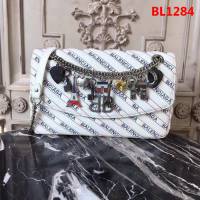 BALENCIAG巴黎世家 LOCK ROUND 18年早春新款絎縫鏈條包 手工刺繡LOGO 法國著名地標建築徽章 點綴鏈條  BL1284