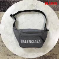 BALENCIAG巴黎世家 新品 簡約兩用包 可做胸包或者腰包 防水面料 簡單輕便  BL1656