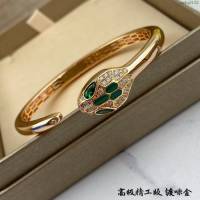 Bvlgari飾品 寶格麗天然孔雀石高級白貝母手鐲 時尚高級精品 寶格麗蛇手鐲  zgbq3128