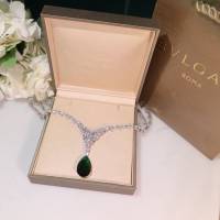 Bvlgari飾品 寶格麗奢華水滴綠色鑽項鏈 Bvlgari鑲寶石扇形裙子鑽項鏈  zgbq3264
