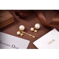 Dior飾品 迪奧經典熱銷款字母珍珠耳釘  zgd1079