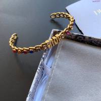 Dior飾品 迪奧經典熱銷款JADIOR字母開口手鐲手環  zgd1337