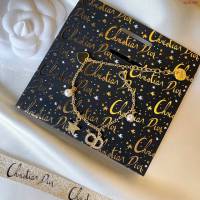 Dior飾品 迪奧經典熱銷款cd珍珠 星星手鏈   zgd1388