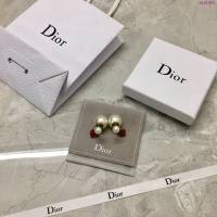Dior飾品 迪奧經典熱銷款心形珍珠耳釘耳環  zgd1455