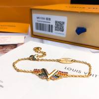 Louis Vuitton新款飾品 路易威登Essential金色手鏈手環 LV字母v天使彩鑽手鏈  zglv2045