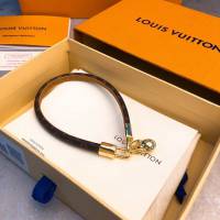 Louis Vuitton新款飾品 路易威登牛皮雞蛋袋手鏈 LV老花皮手環手鐲  zglv2050