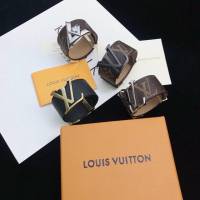 Louis Vuitton新款飾品 路易威登老花皮寬面皮手鏈 LV男女小牛皮手鐲  zglv2124