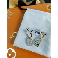 Louis Vuitton新款飾品 路易威登微鑲晶鑽幾何方牌logo字母耳釘 LV方牌耳勾耳環  zglv2162