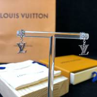 Louis Vuitton新款飾品 路易威登字母老花耳環 LV四葉草鏤空耳釘  zglv2177