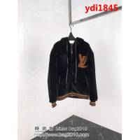 LV路易威登 專櫃同步 網紅明星同款 19Ss早春新款 仿貂毛外套 男女同款 ydi1845