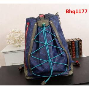 LV路易威登 2018春夏時裝秀的Backpack Outdoor雙肩包 M43834  Bhq1177