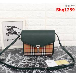 BURBERRY巴寶莉 原單 新款爆款 斜背包 卸下斜背帶兼作手拿包 8208  Bhq1259
